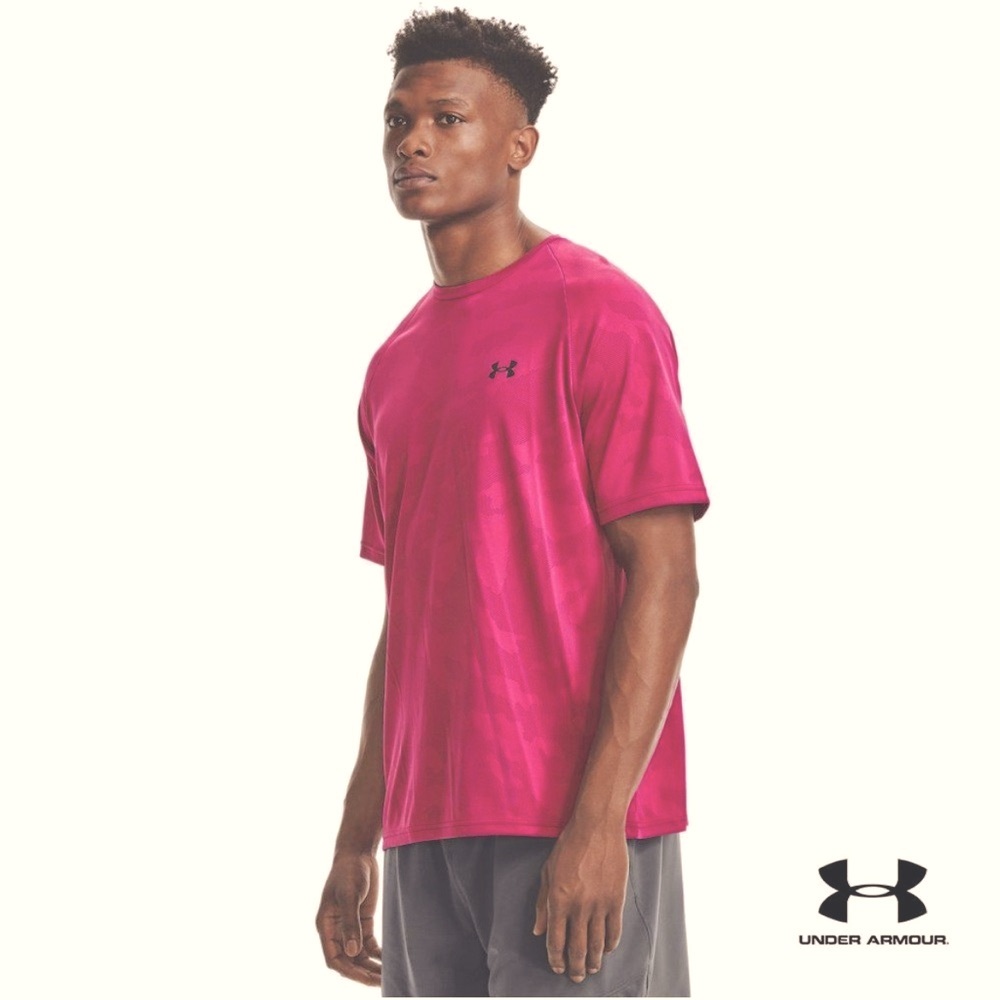 Under Armour L Velocity jacquard pink camo print mesh loose fit tee shirt EUC